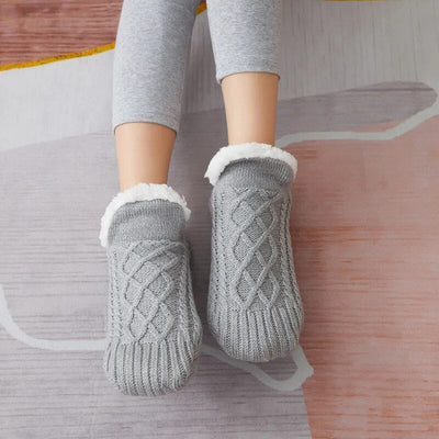 LuxeFeet | Flauschige Kaschmir-Pantoffeln