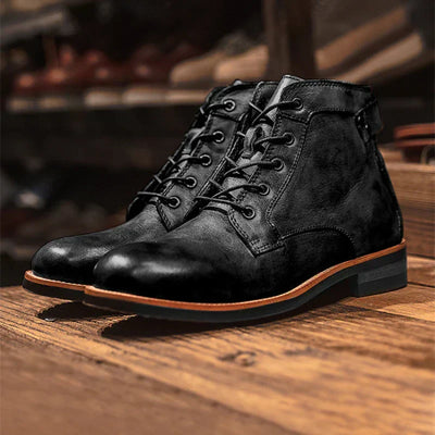 Hochschaftige Herrenstiefel