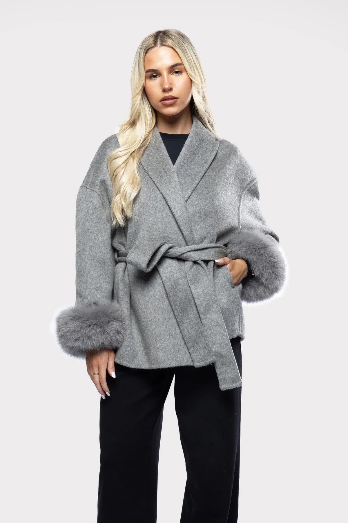 Luxuriöser Damen Wickelmantel