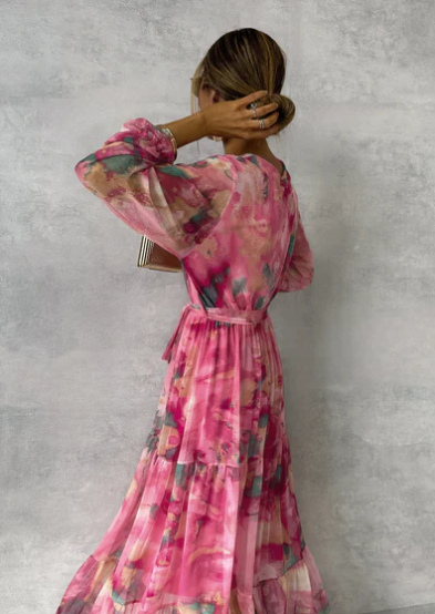 Evelyn - watercolor dream maxikleid mit v-ausschnitt und langen armeln