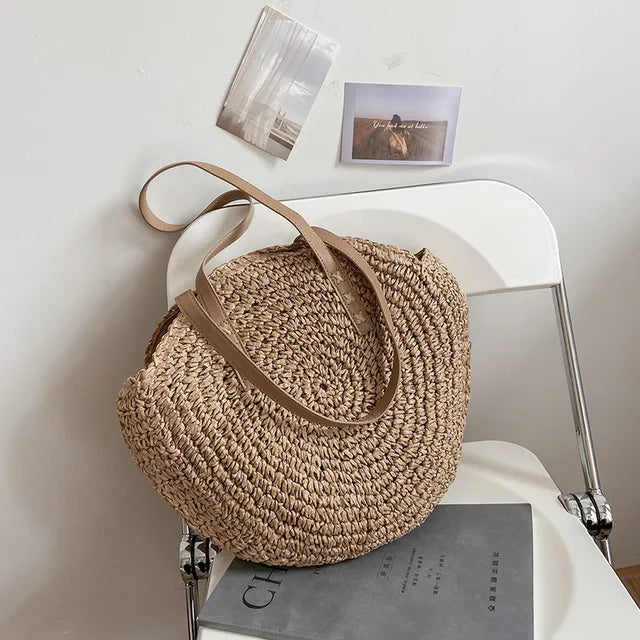 Runde Strohtasche | Handgewebt | Sommerlicher Stil