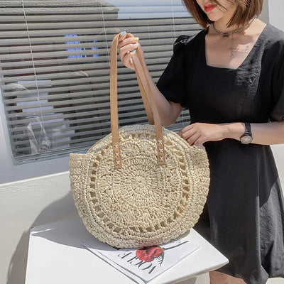 Runde Strohtasche | Handgewebt | Sommerlicher Stil