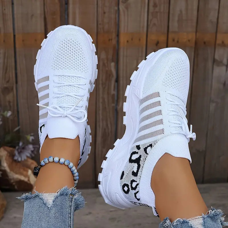 Heidi-Mode | Atmungsaktive, Schnür-Laufschuhe Pantherdruck