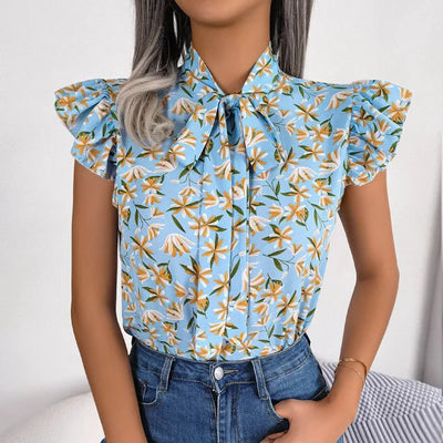 Vacation | Bluse mit Blumenmuster, Rüschenärmeln und Schnürkragen für Damen