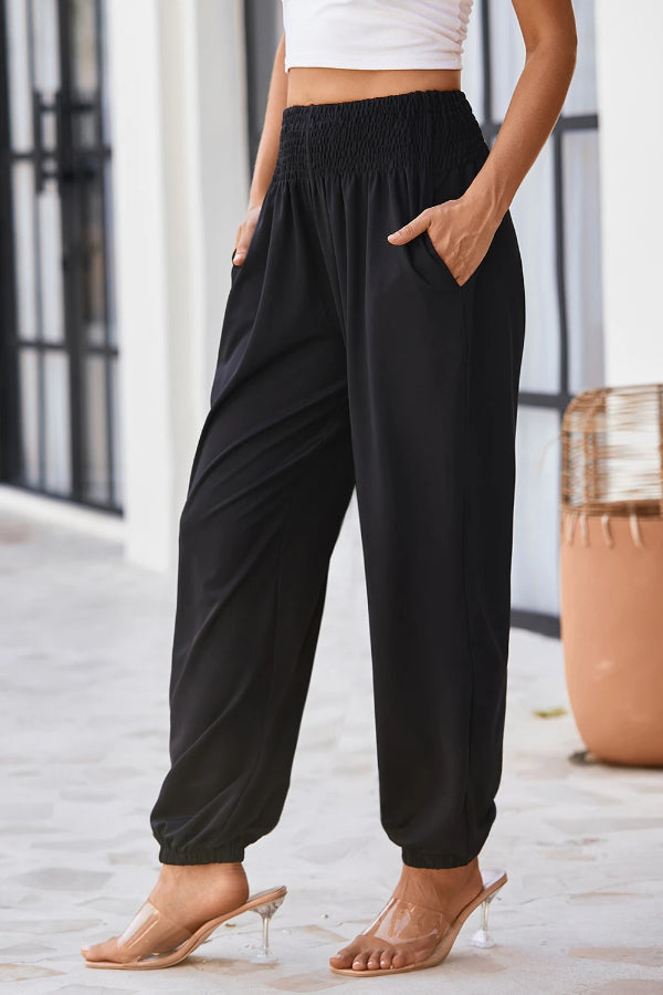 Teresa® | Schwarze, gesmokte Jogginghose mit hoher Taille und Taschen