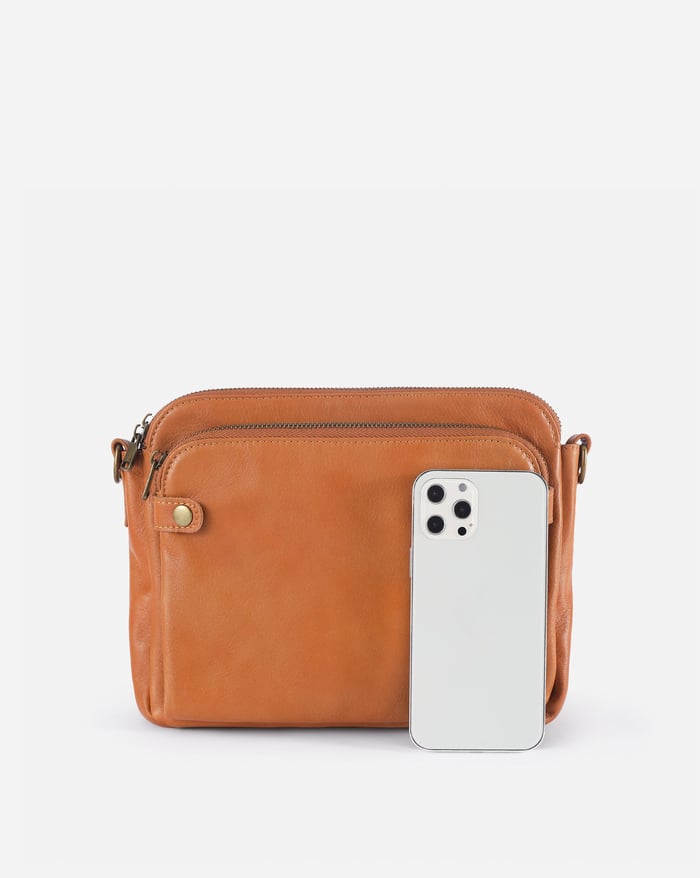 Schultertasche aus weichem Kunstleder | Kompakt & Vielseitig | Zeitlose Eleganz