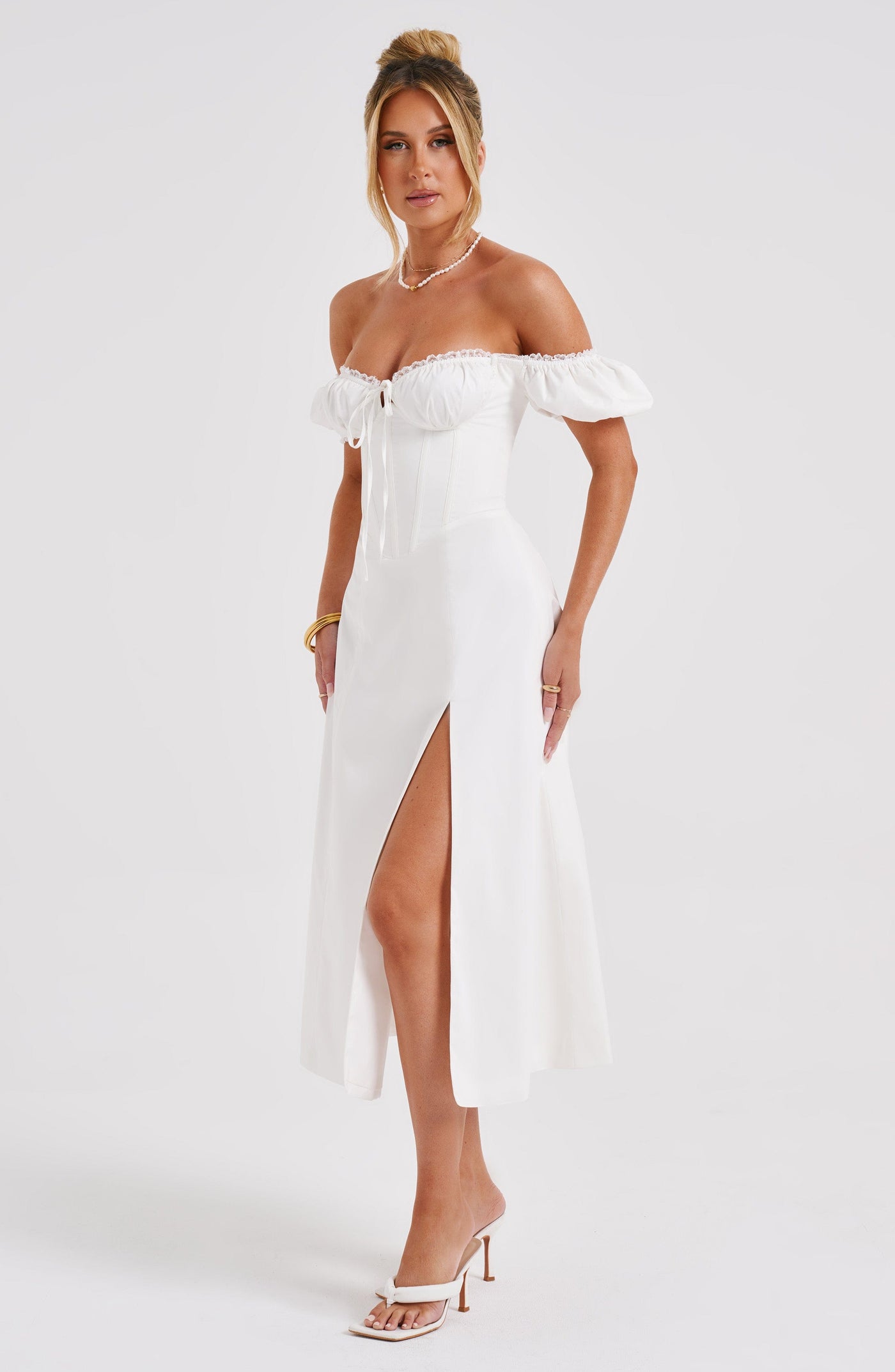 Elfenbein Midi Kleid von Courtney