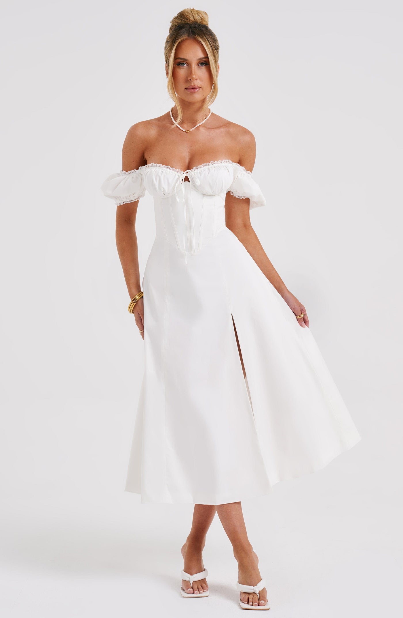 Elfenbein Midi Kleid von Courtney