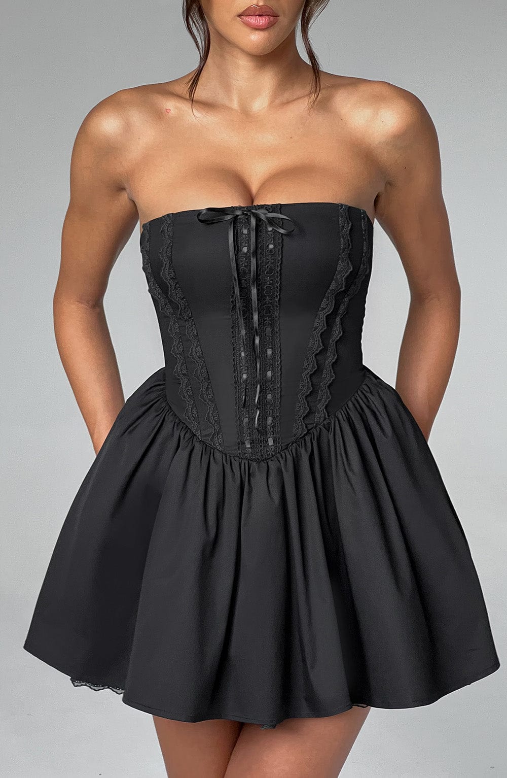 Schwarzes Evie Mini-Kleid