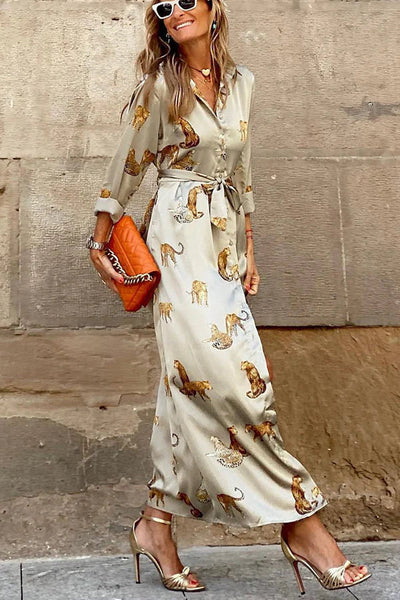 Luz María® | Jetzt im Trend: Hemd-Maxikleid aus Satin mit Tigermuster