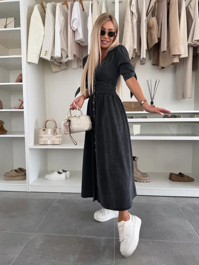 Feminines Midikleid | Taillierter Schnitt & Knopfleiste | Romantischer Look