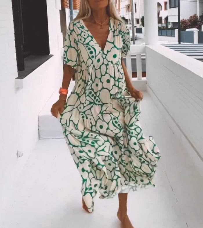 Maxikleid mit Blumenmuster | V-Ausschnitt | Weit schwingender Schnitt
