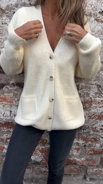 Kuscheliger Strick-Cardigan | Knopfverschluss | Lässige Eleganz