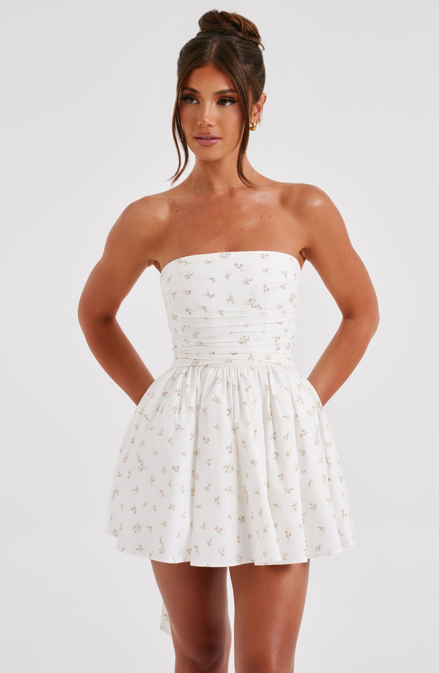 Blush Blumenmuster Mini Kleid von Katrina