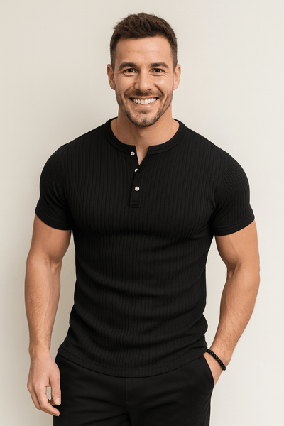 Geripptes Henley Kurzarmhemd