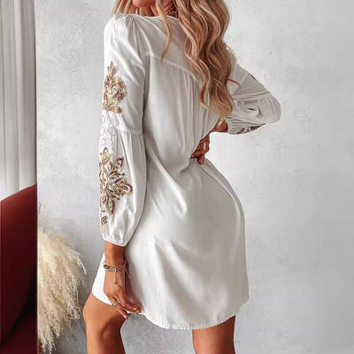 Kleid mit Stickerei | Ballonärmel | Boho-inspirierter Look