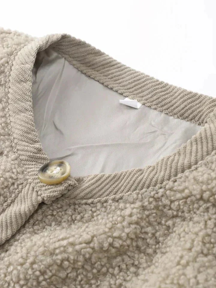 Kuscheliger Teddy-Cardigan | Weiches Material | Perfekt für kalte Tage