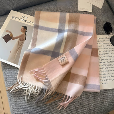 Ava | Stilvoller Damen-Winterschal aus britisch kariertem Kaschmir